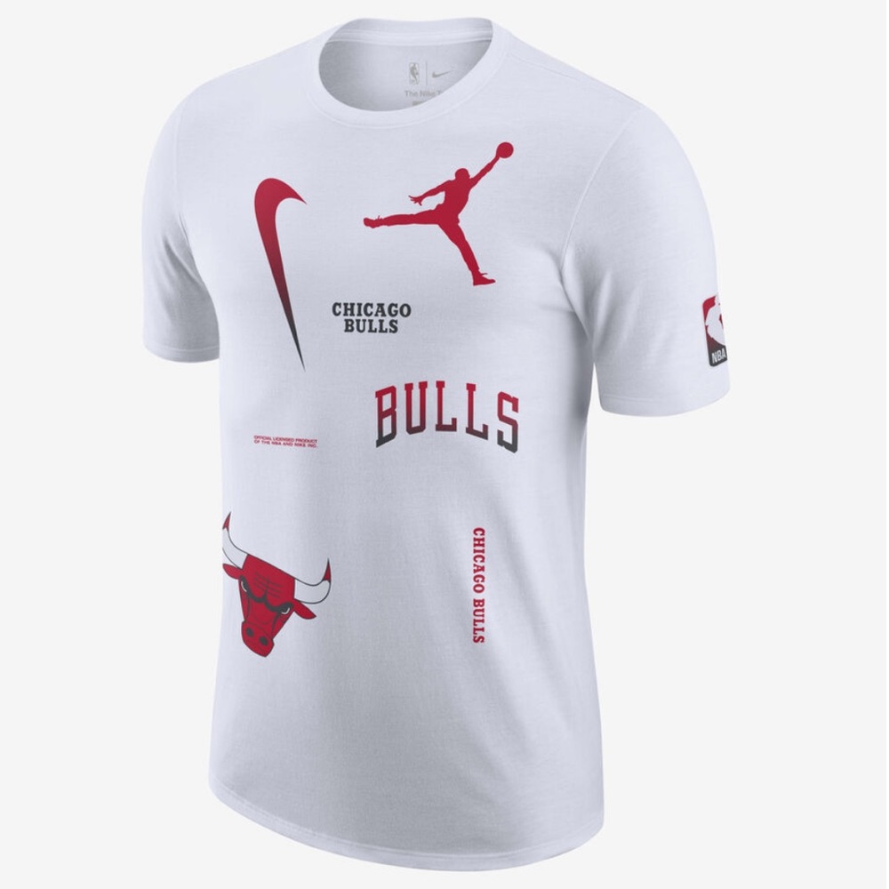 Nike Jordan Chicago Bulls Courtside Statement Edition Max90 NBA Crewneck T-Shirt